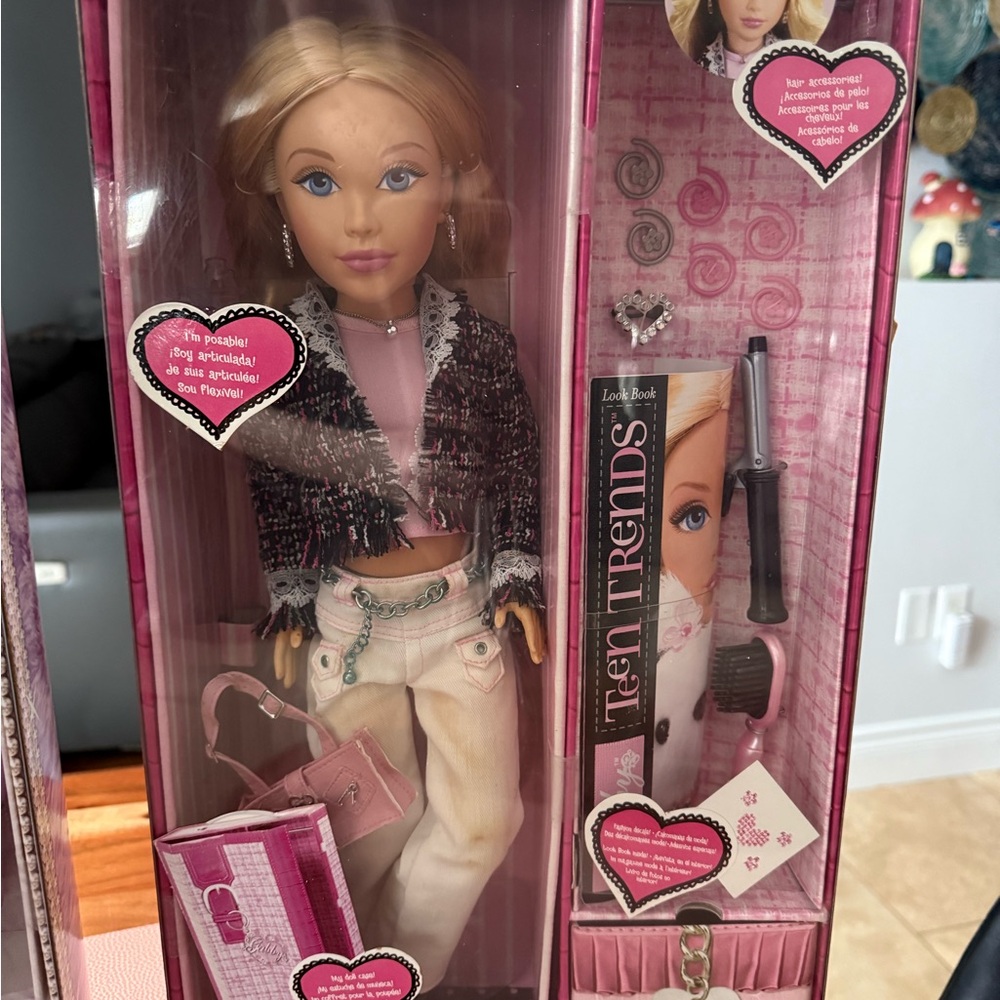 New in a box vintage Teen Trends Fashion Doll with Accessories